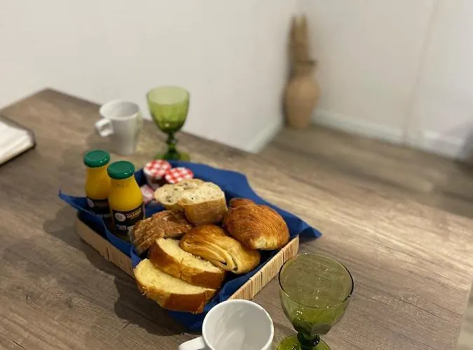 La Mission Pensión Saint-Martin-des-Noyers